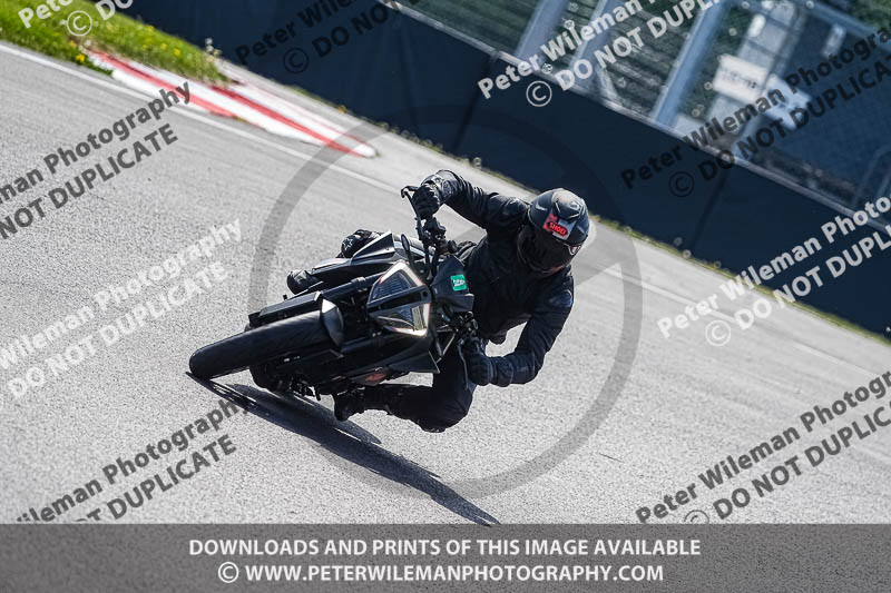 donington no limits trackday;donington park photographs;donington trackday photographs;no limits trackdays;peter wileman photography;trackday digital images;trackday photos